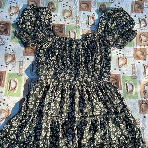 FLOWER PRINT GREEN DRESS